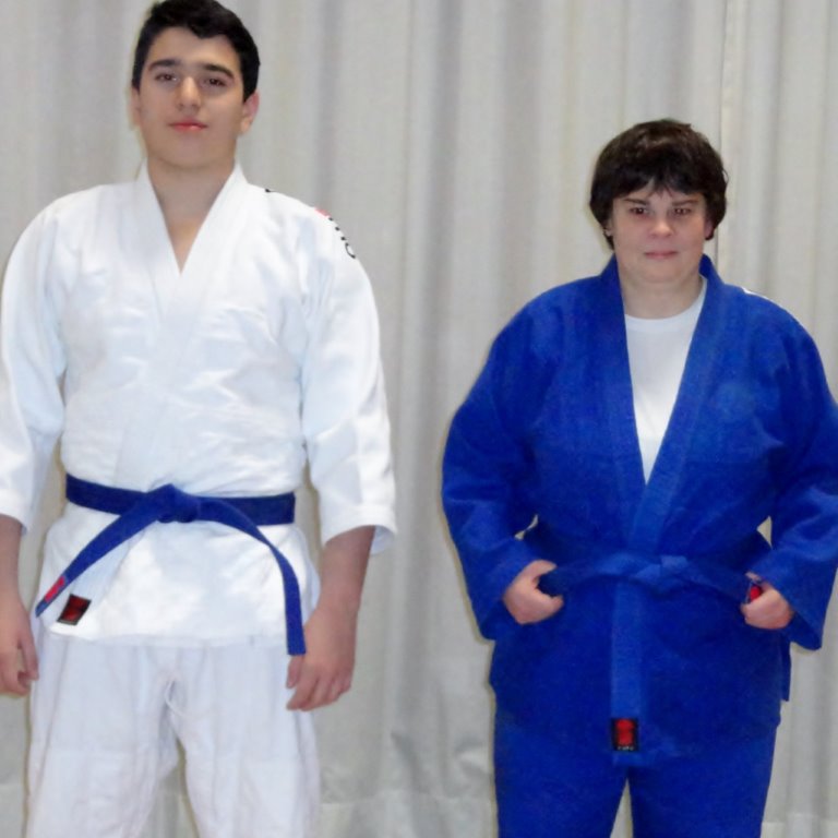 beide judokaâ€™s slaagden prima in hun examen voor 2de KYU<br>
vlnr: Adam Batchaev en Daphne Peeters