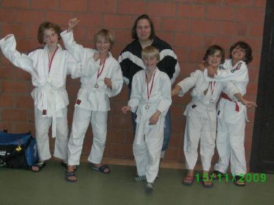 Ruben, Kimon, Jérôme, Colin, Zacharia en Evi op Beker Van Oud-Turnhout.