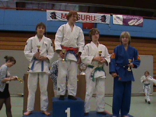 Podiumfoto met Marciano Proost --- GOUD op Bekers der Kempen Herentals 2011.