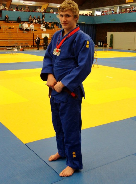 Eloy VROOM U17/-73kg wint ZILVER na een superknappe prestatie op de IPPON TROPHY ANTWERP