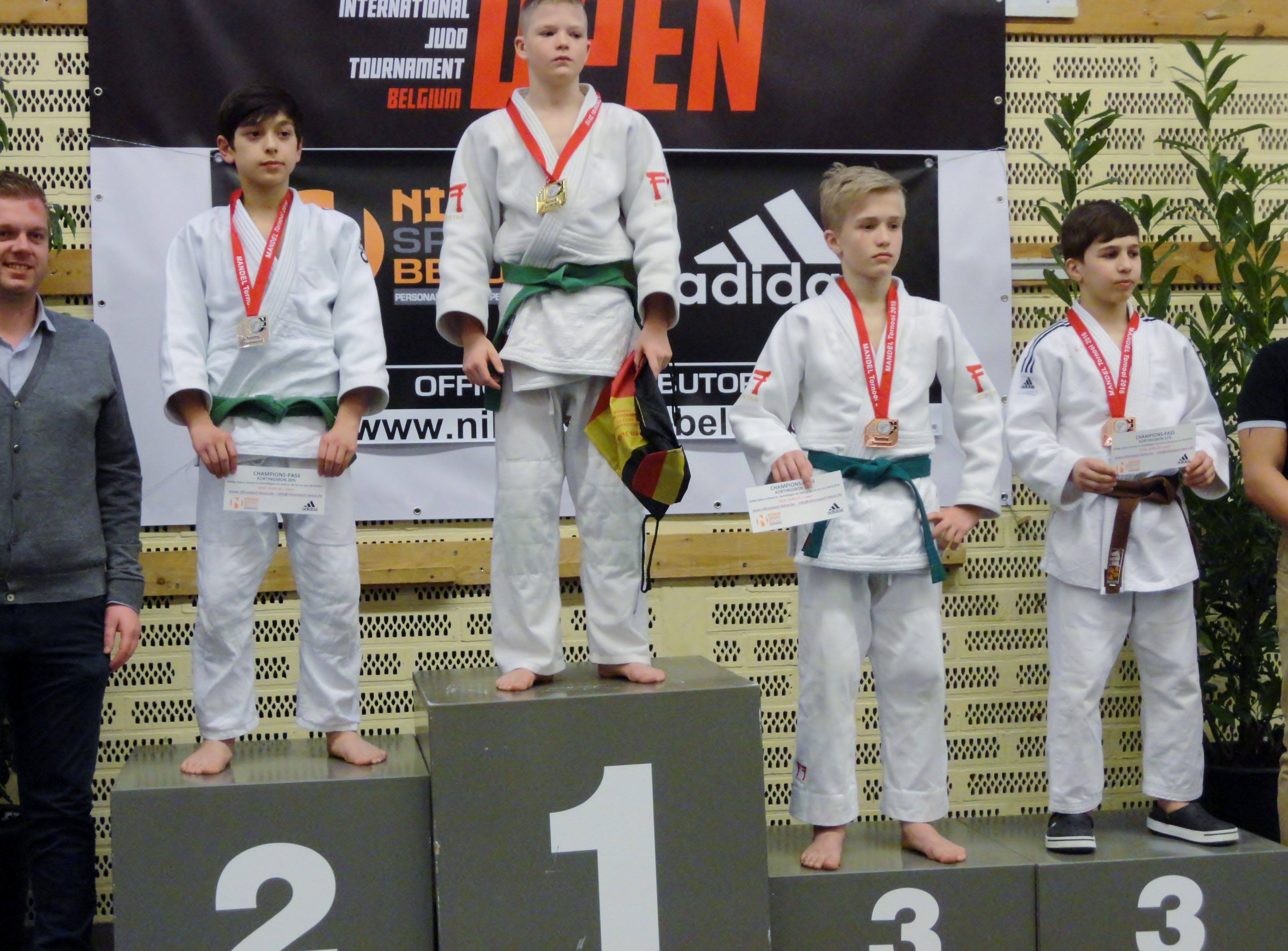 Zelem wint op schitterende wijze het ZILVER op het OPEN INTERNATIONAAL KAMPIOENSCHAP U15 te Izegem